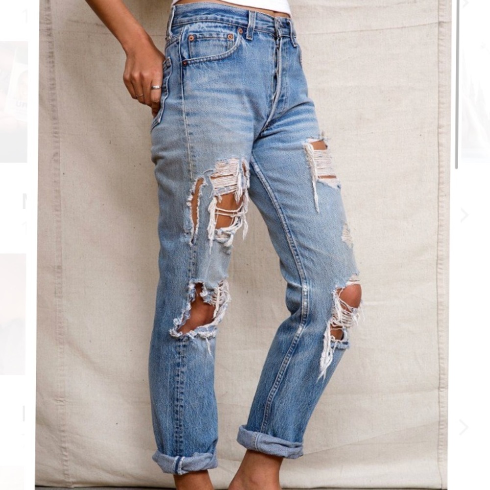 Slim bf low rise jeans ripped